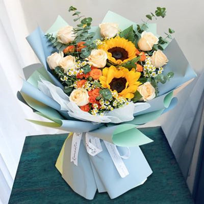 江苏省南京市秦淮建邺区鼓楼区鲜花店同城配送生日玫瑰向日葵花束