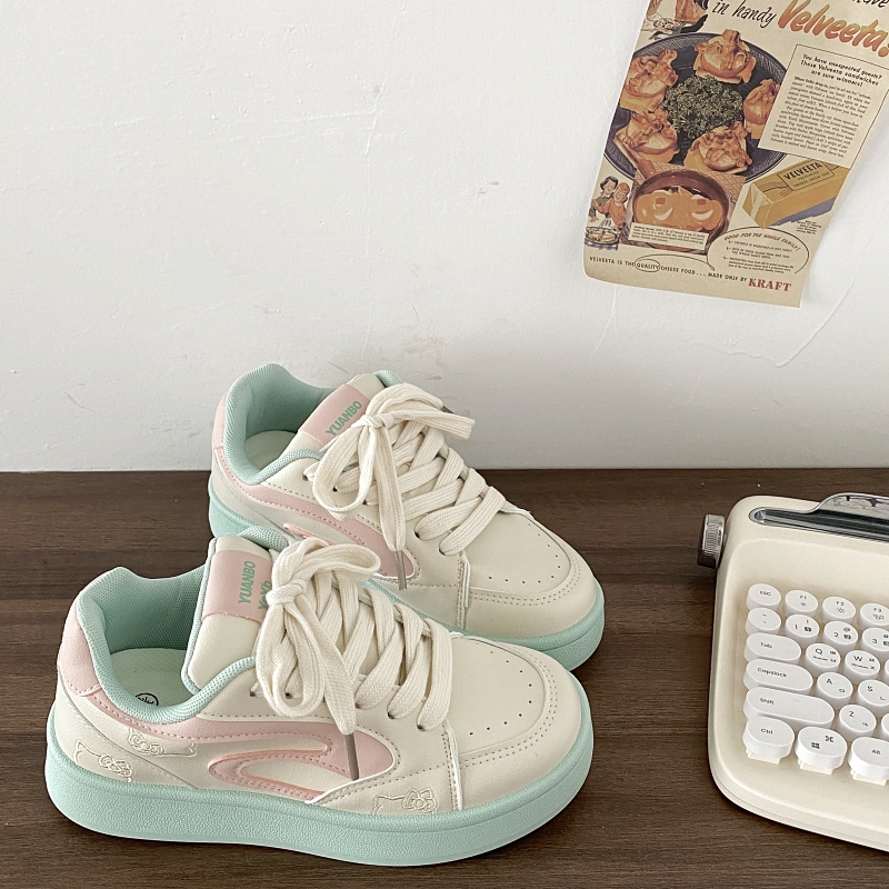 小众多巴胺HelloKitty板鞋小白鞋