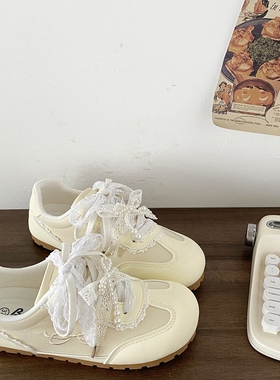 喜叔奶黄色平底芭蕾德训鞋女2025新款夏季小众泡芙板鞋休闲小白鞋