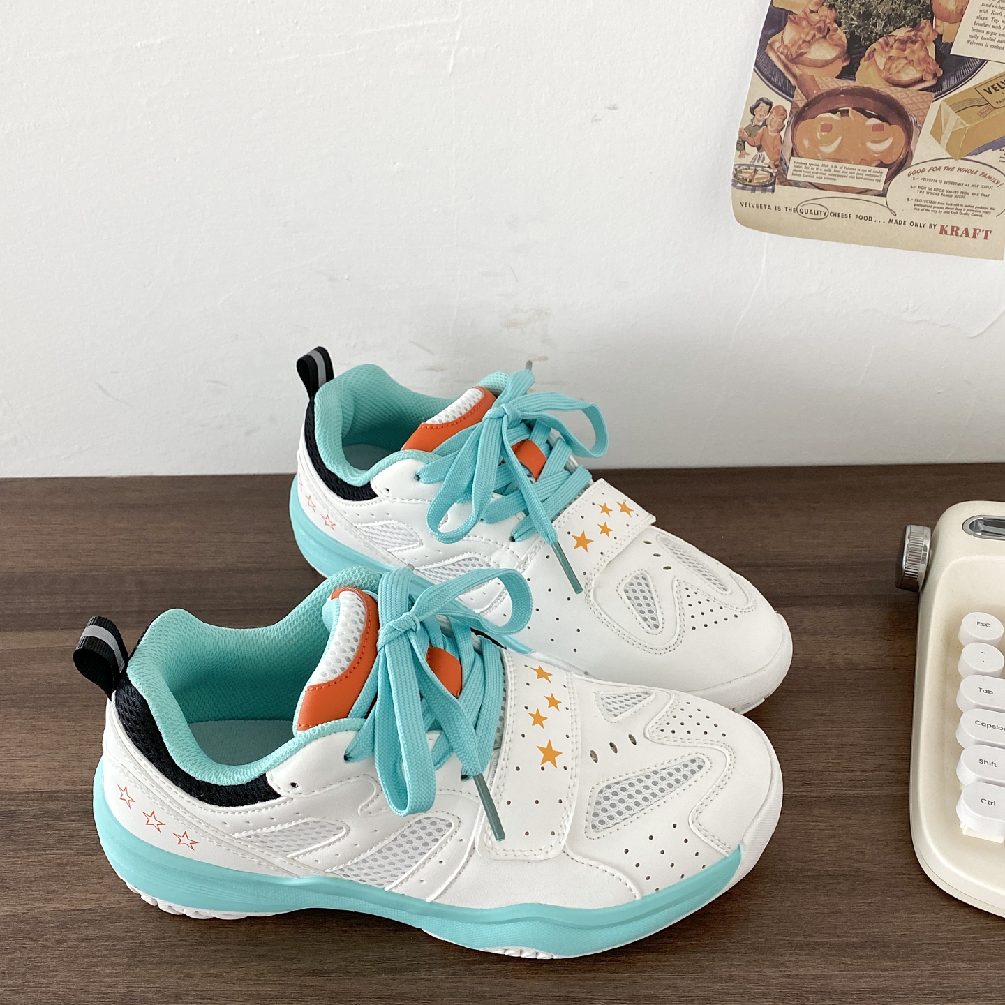 星星魔术贴羽毛球训练鞋休闲跑鞋