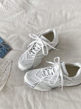 喜叔复古白色运动休闲阿甘鞋女2026春夏新款软底赛车鞋网面德训鞋