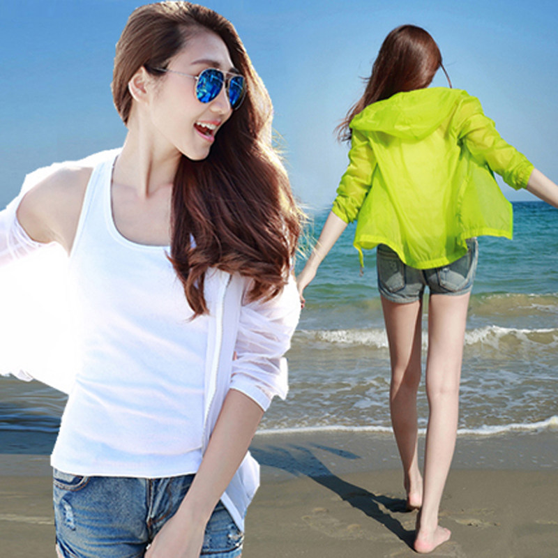 夏季防晒衣女2023新款带帽百搭衫服超薄短款外套防紫外线透气韩版
