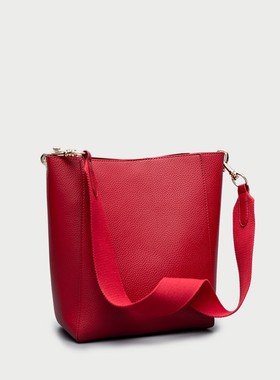 sangle水桶包2025新款网红单肩斜挎包荔枝纹时尚宽肩带女菜篮子包