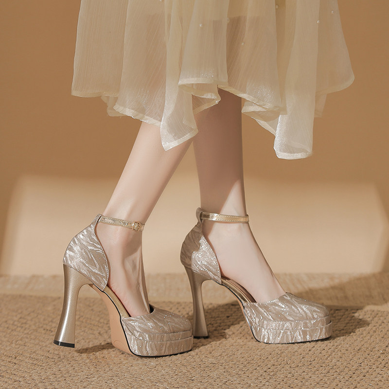 玛丽珍一字扣防水台高跟鞋不累脚女粗跟12cm香槟色小个子主婚纱鞋