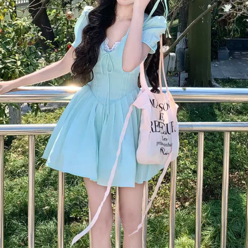 法式甜美高腰V领薄荷绿短款连衣裙女学生夏季新款修身显瘦A字裙子
