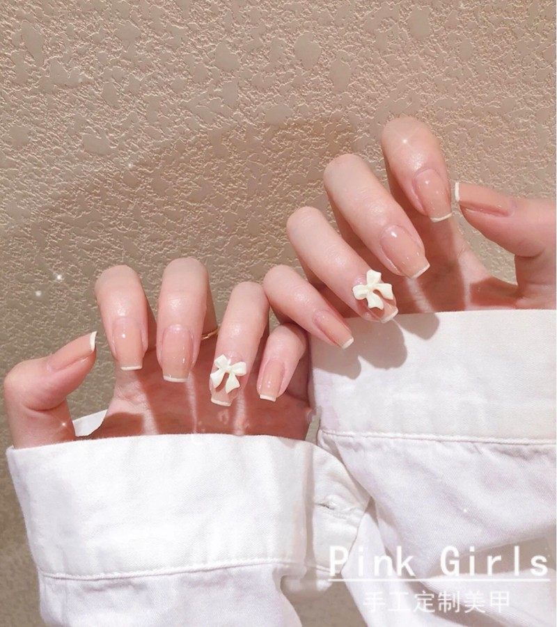 pink girls手工冰透感蝴蝶结法式美甲成品甲片穿戴甲贴假指甲婚纱