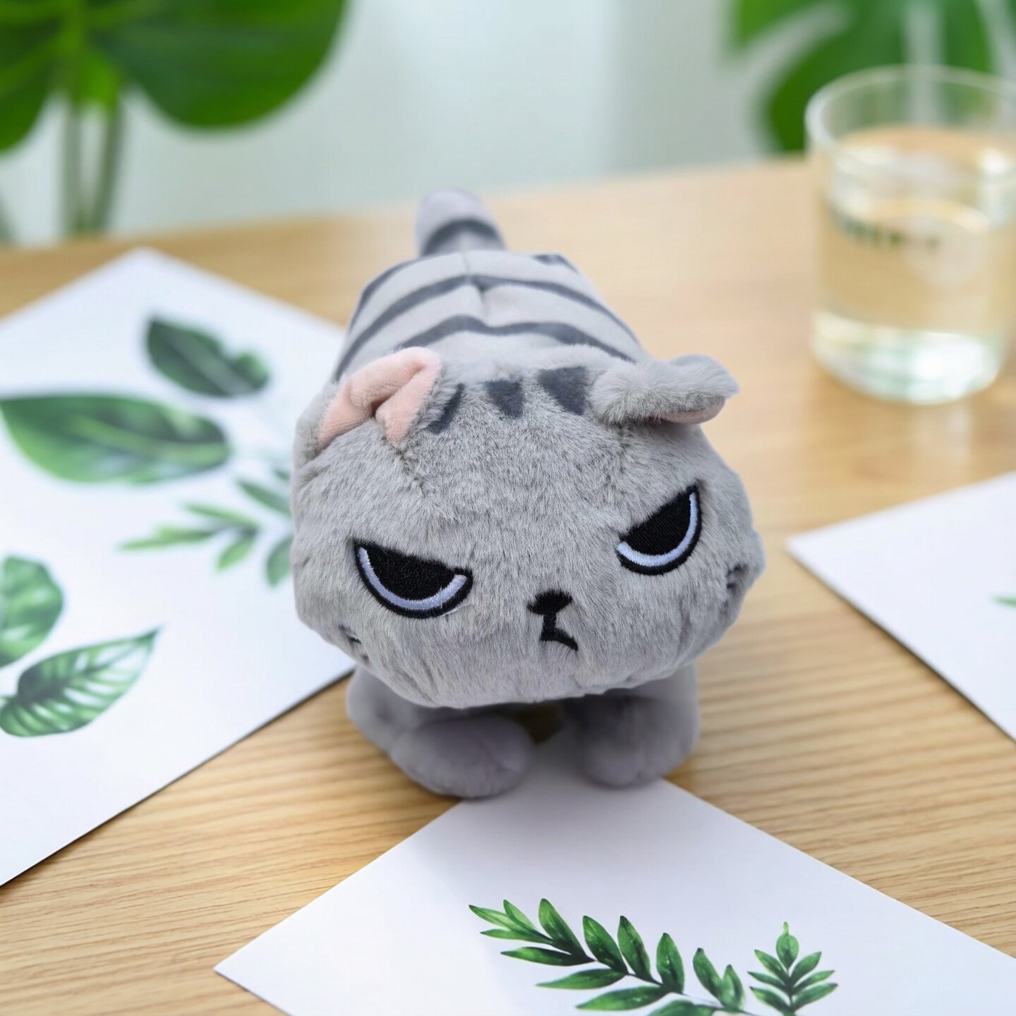 灰猫猫毛绒圆滚滚可爱文具袋高颜