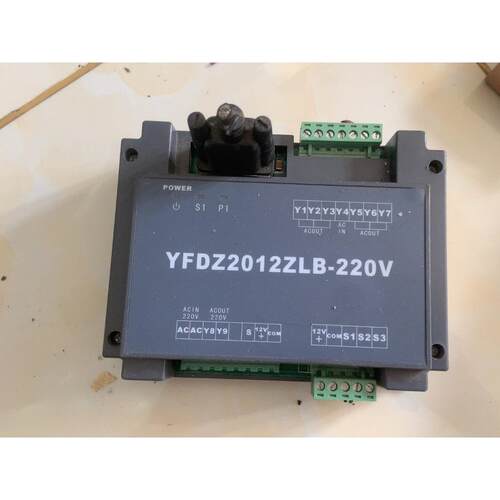 包装机控制器，型号:YFDZ2012ZLB-220V，拆机件