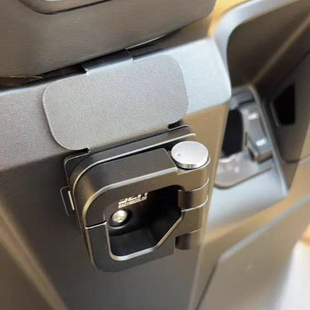 适用新大洲本田NS150GX改装挂钩前置物头盔挂勾爪子配件无损安装