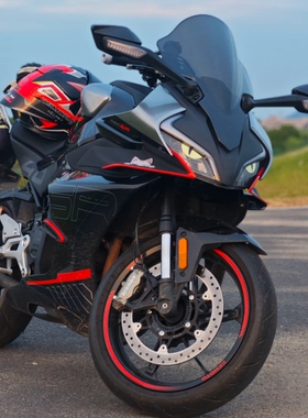 适用春风250/450SR摩托车改装无牙仔小恶魔眼睛立体夜光猫眼贴纸