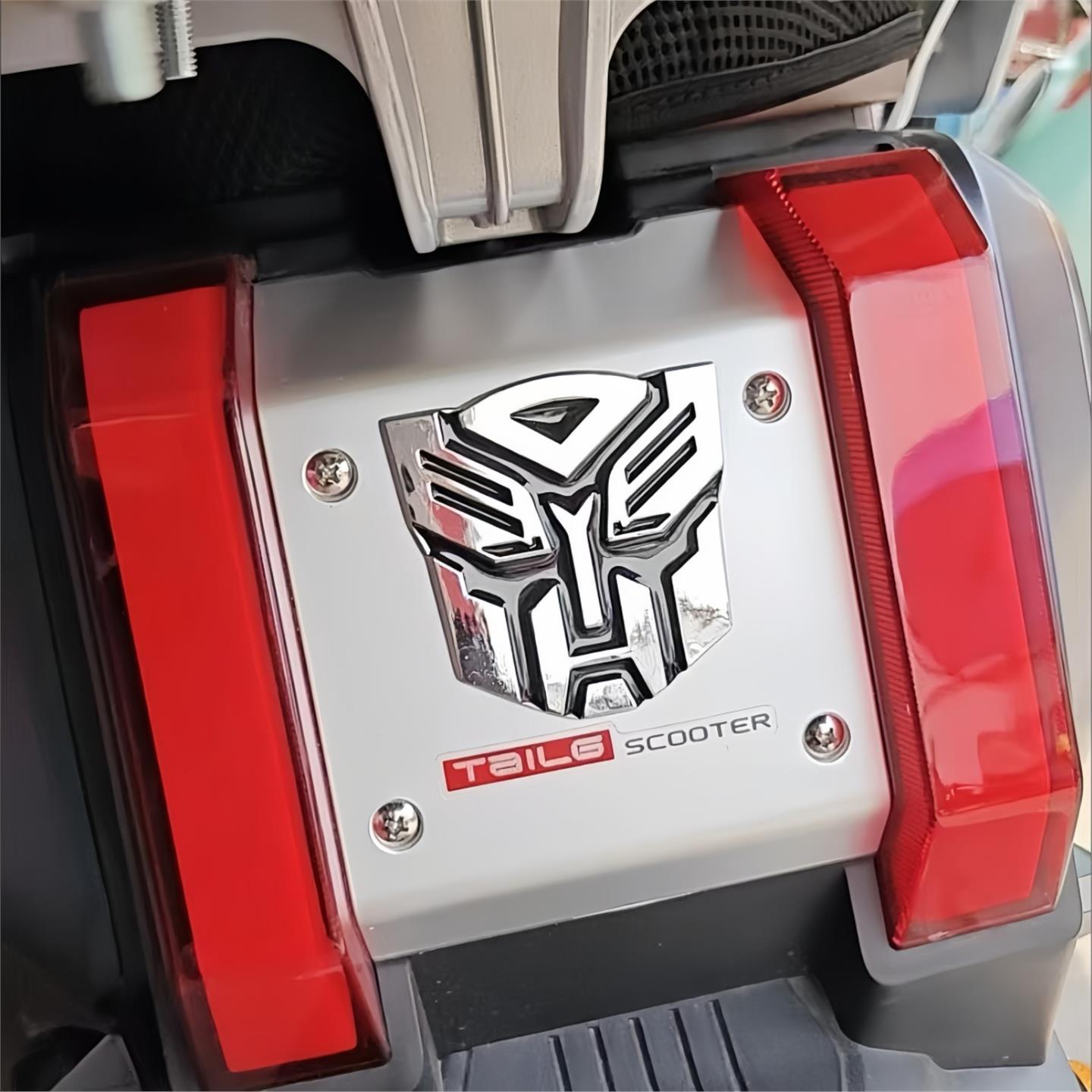 适用台铃机甲封神立体车贴变形金刚锌合金改装配件电动车尾装饰贴