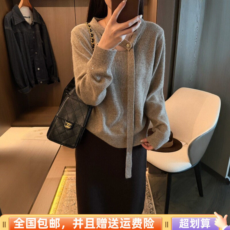 2026冬季新品韩版宽松显瘦羊毛套头毛衣慵懒风上衣时尚挂脖设计女