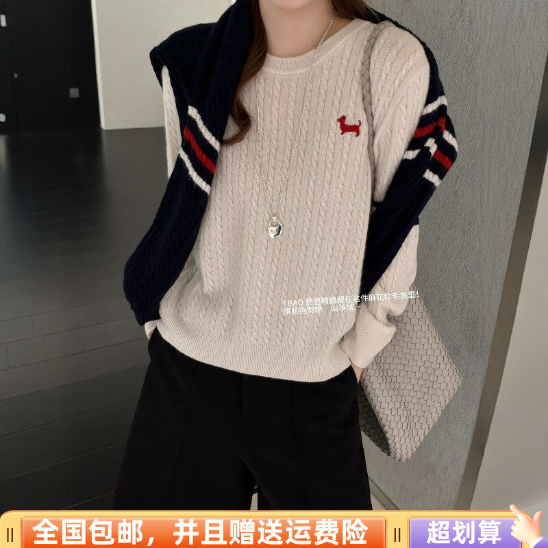 秋季宽松显瘦老钱风刺绣毛衣