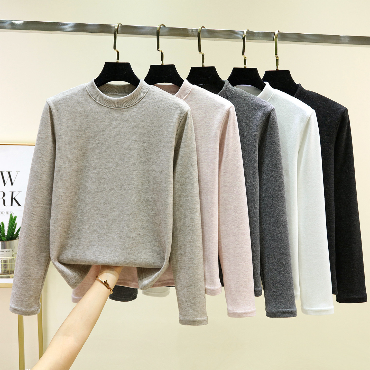 德绒加绒保暖长袖打底衫女秋冬圆领加厚大码内搭T恤秋衣修身上衣