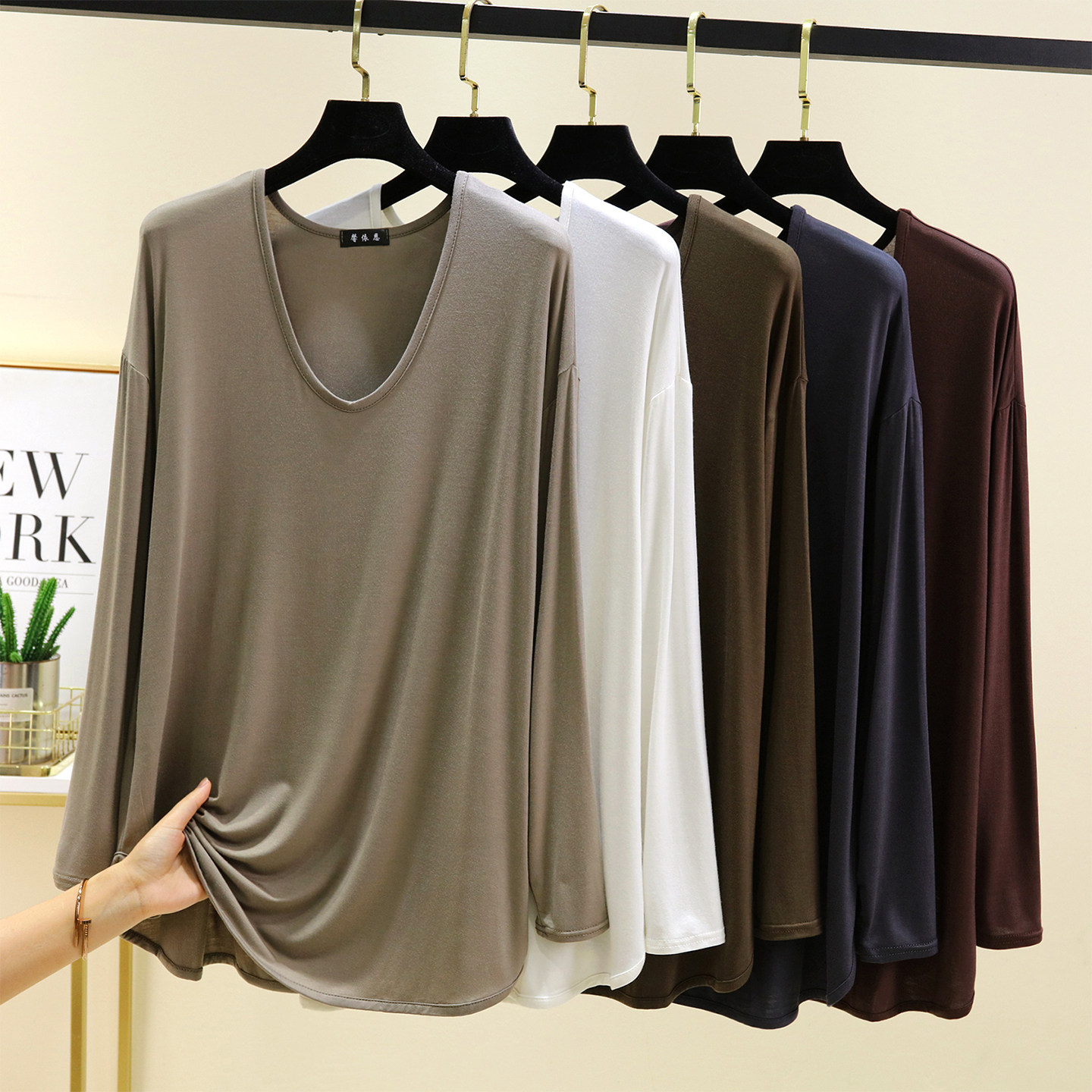 莫代尔宽松大码椭圆领长袖t恤衫女春秋薄款外穿慵懒风上衣打底衫