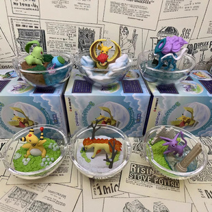 宠物小精灵 烈焰马 皮卡丘 水君 太阳伊贝 电龙 菊叶草 Q版盒蛋