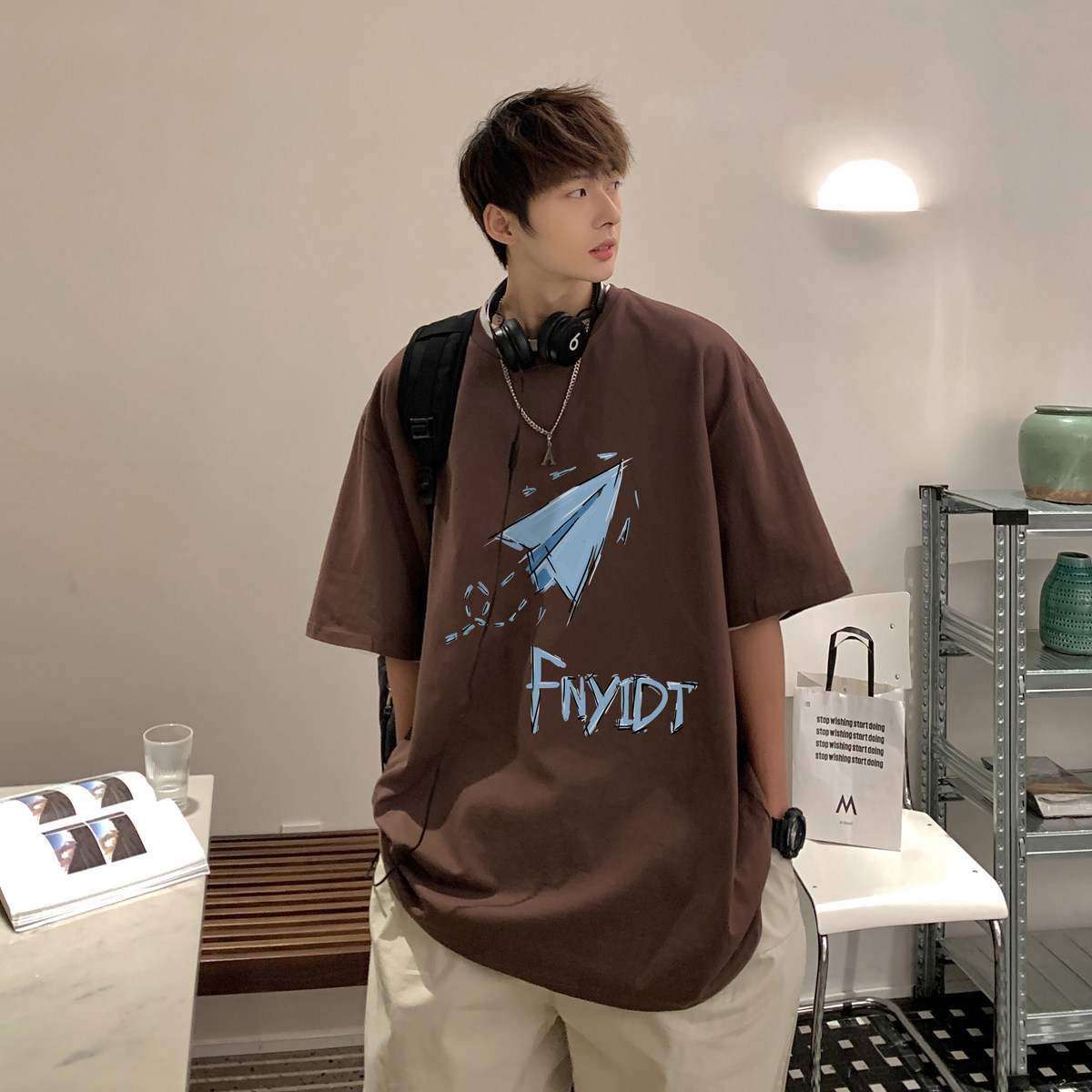 @港风图 2023夏装咖啡休闲百搭图案印花短袖T恤1713-D105-P28控39图片