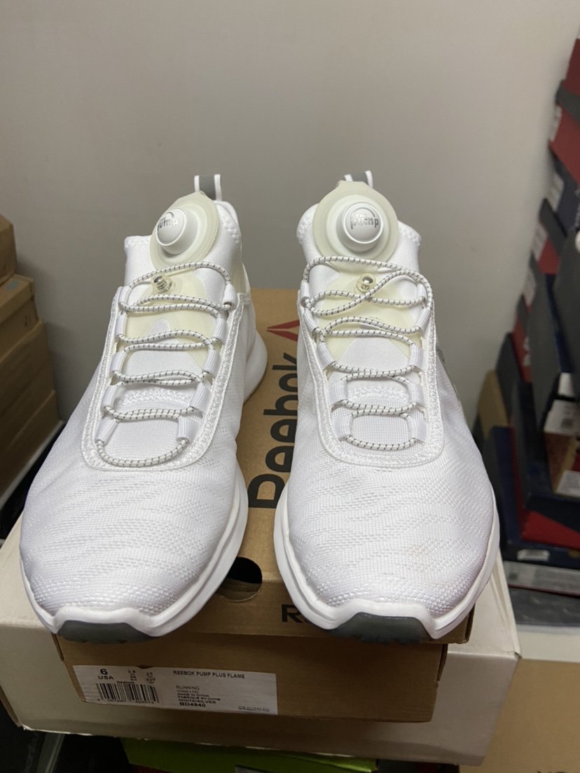 锐步REEBOK PLUS RUNNER TECH男女编织网面缓震休闲运动鞋BD4940