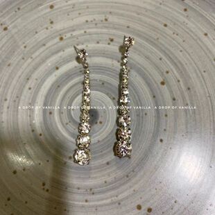 Vanilla / “银河有迹可循” 超显脸瘦 流苏长款捷克钻耳线 s925