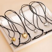 复古高级感服装 韩国fever同款 爱心吊坠项链可调节长款 配饰毛衣链