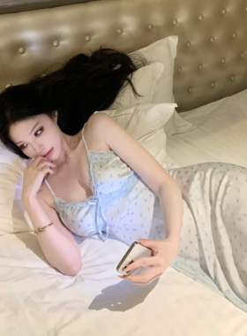 LEYSERN冰丝碎花蕾丝吊带睡裙小胸薄款性感睡衣高级感纯欲带胸垫