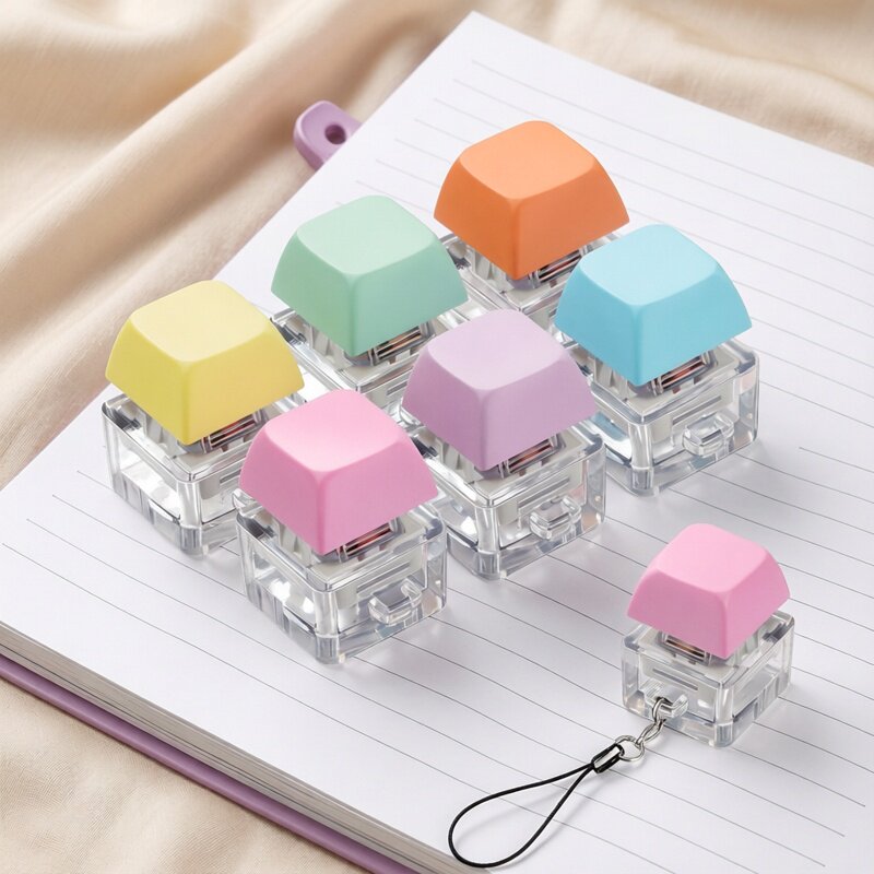 clicker keychain fidget toy keyboard fidget解压按键钥匙挂件 - 实物图