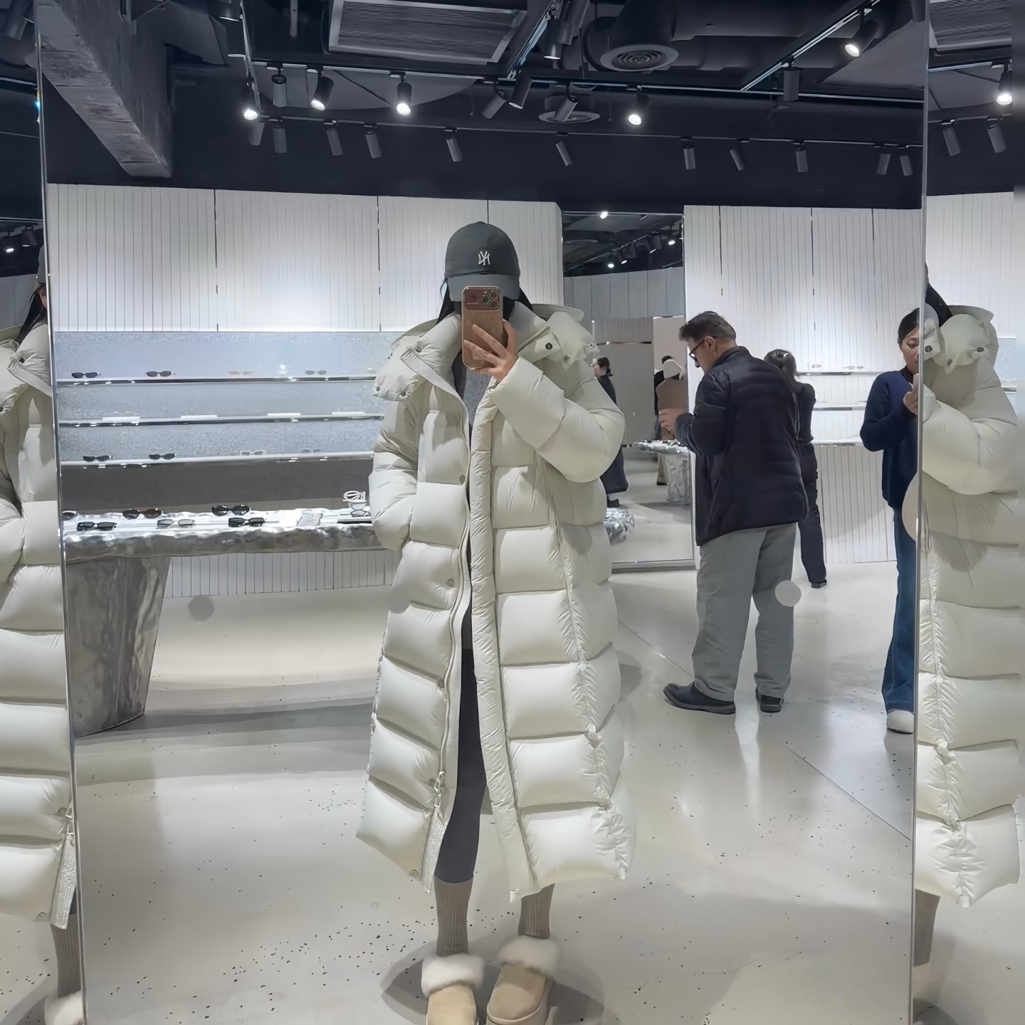 2025冬新款羽绒服女长款超长过膝云朵泡芙大被子连帽加厚保暖外套,女装/女士精品,羽绒服,淘宝优惠券,粉丝福利购,淘宝优惠卷