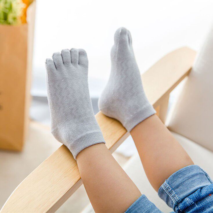 儿童五指袜可爱棉包邮分脚趾短袜小孩7-12岁卡通小童宝宝童袜