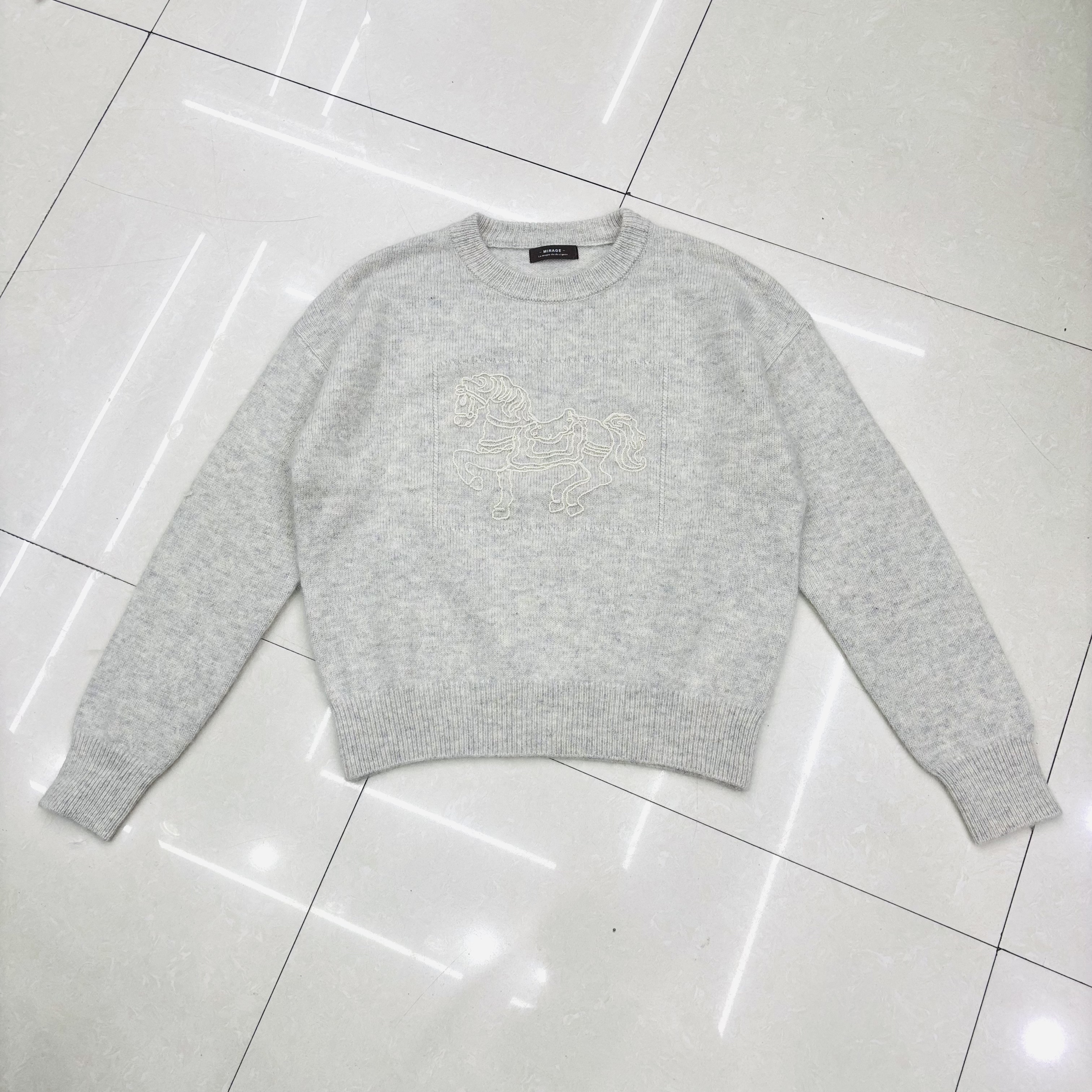 山羊绒绵羊毛韩系刺绣马线套衫女冬季新款精致绣花毛衣上衣86120