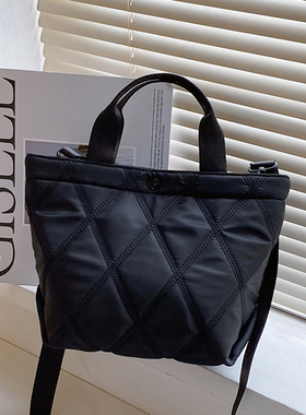 时尚简约黑色包包女2023新款潮百搭菱格手提水桶包休闲单肩斜挎包