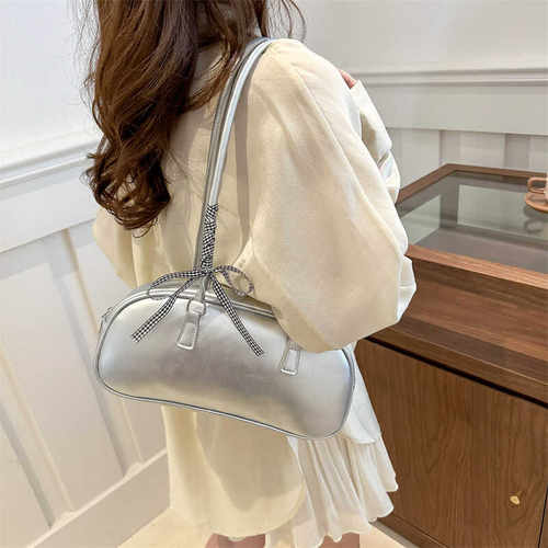 芭蕾风大容量2024新款银色包包