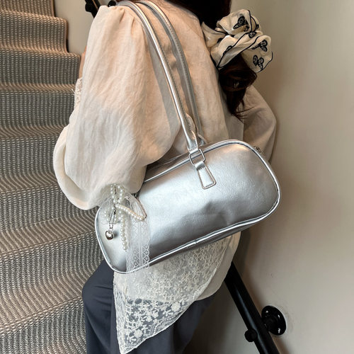 小众百搭单肩腋下包辣妹法棍包