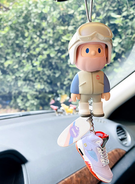 what a  farmerbob男友环游世界篮球鞋汽车挂件车载内饰后视镜挂