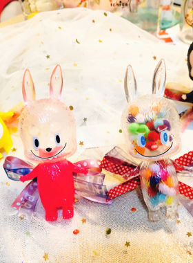 正版泡泡玛特labubu迷你系列二代车载空调夹车载夹子香薰出风口