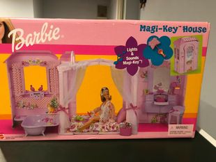 2000 古董芭比娃娃 卧室家具 粉红甜甜屋 Magi Key Barbie House