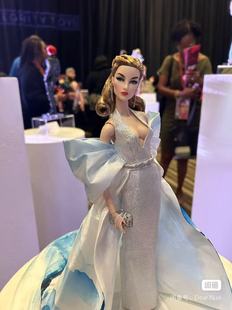 Fashion Royalty Elyse Alla vita FR娃娃