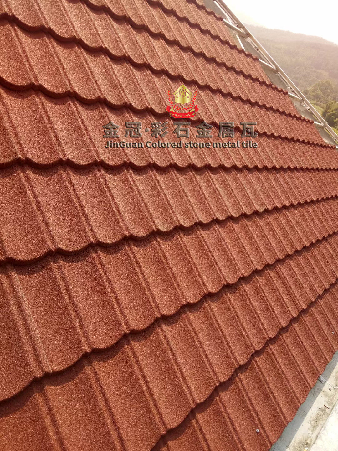 金冠圆弧彩石金属瓦防水别墅屋顶面镀铝锌钢板瓦树脂瓦厂家仿古瓦