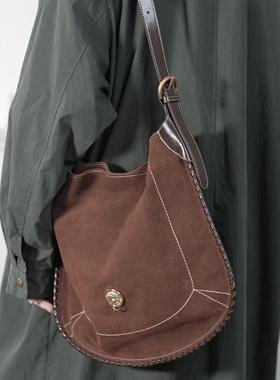 鱼肚白原创小众设计师单肩包真皮文艺复古时尚秋冬鹿皮绒斜挎包