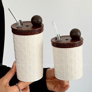 美拉德复古棕藤编纹陶瓷手握杯带盖吸管杯水杯大容量咖啡杯奶茶杯