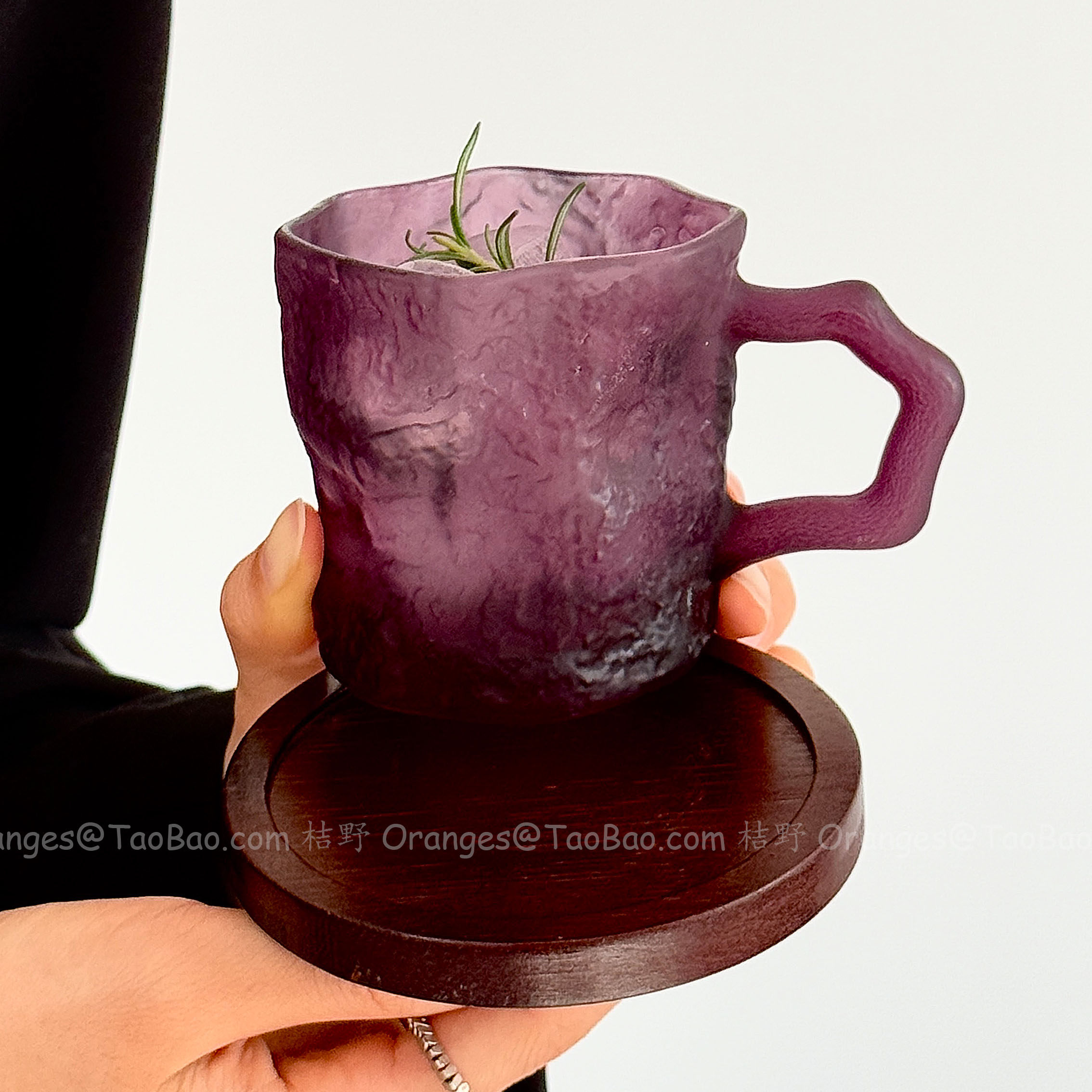 高级感磨砂紫玻璃杯子ins风冰川带把手喝水杯果汁杯饮品杯咖啡杯