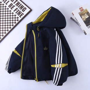 男童冲锋衣外套秋冬款儿童装冬季夹棉加厚风衣中大童可拆三合一潮