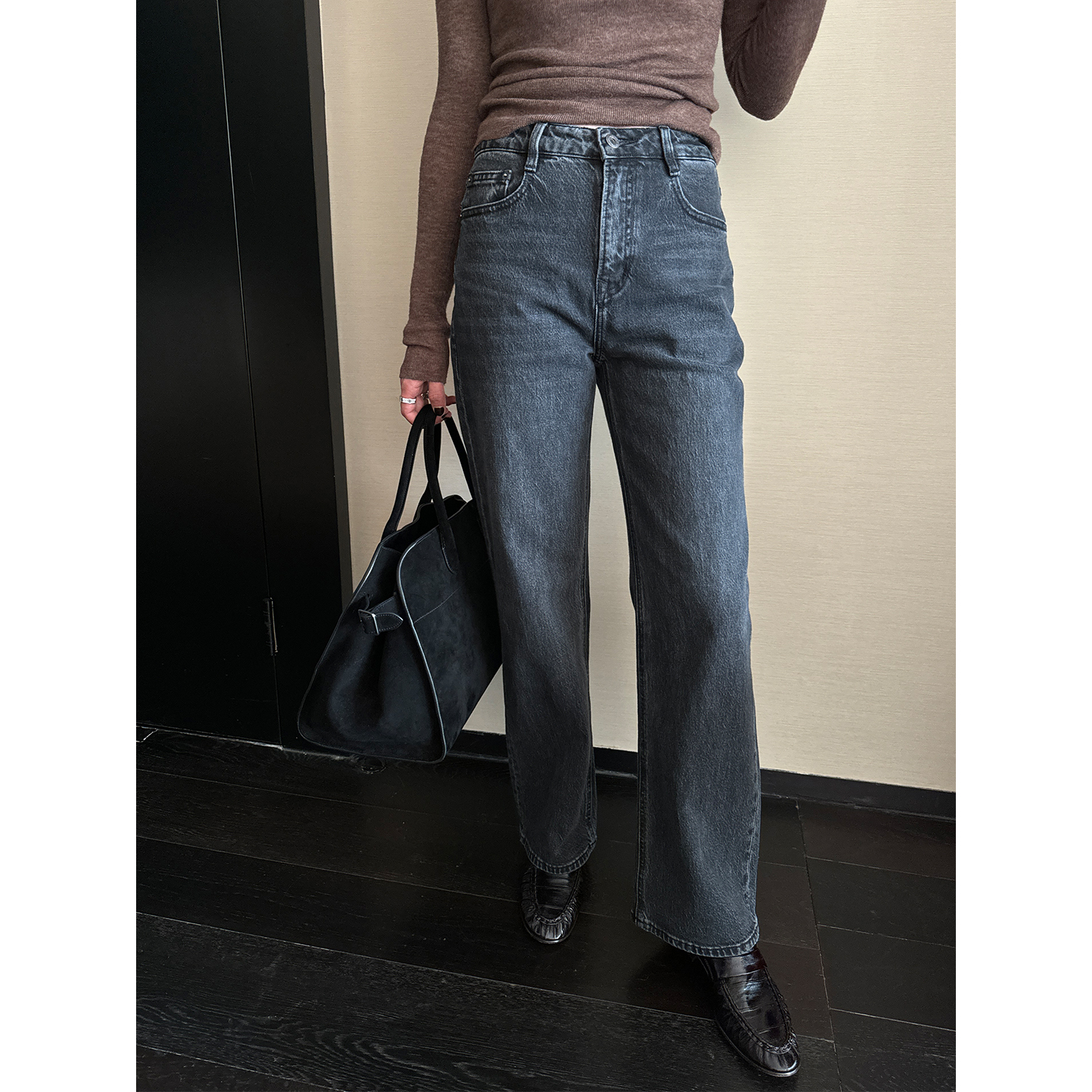 高支棉磨白猫须高腰直筒牛仔裤