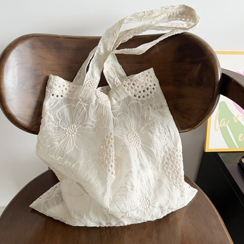 法式文艺重工镂空刺绣单肩包天丝锦纶布包温柔浪漫气质女包半透包