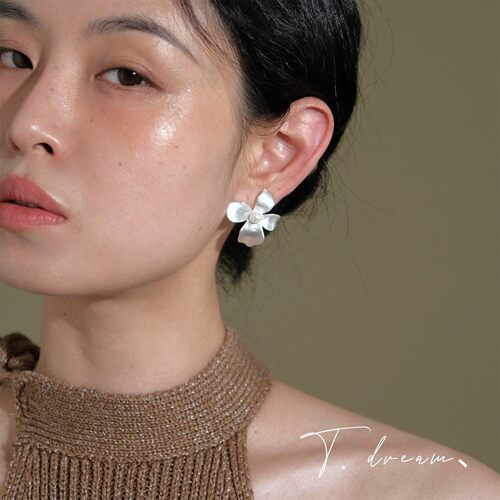 Nicedream法式银色花朵耳环