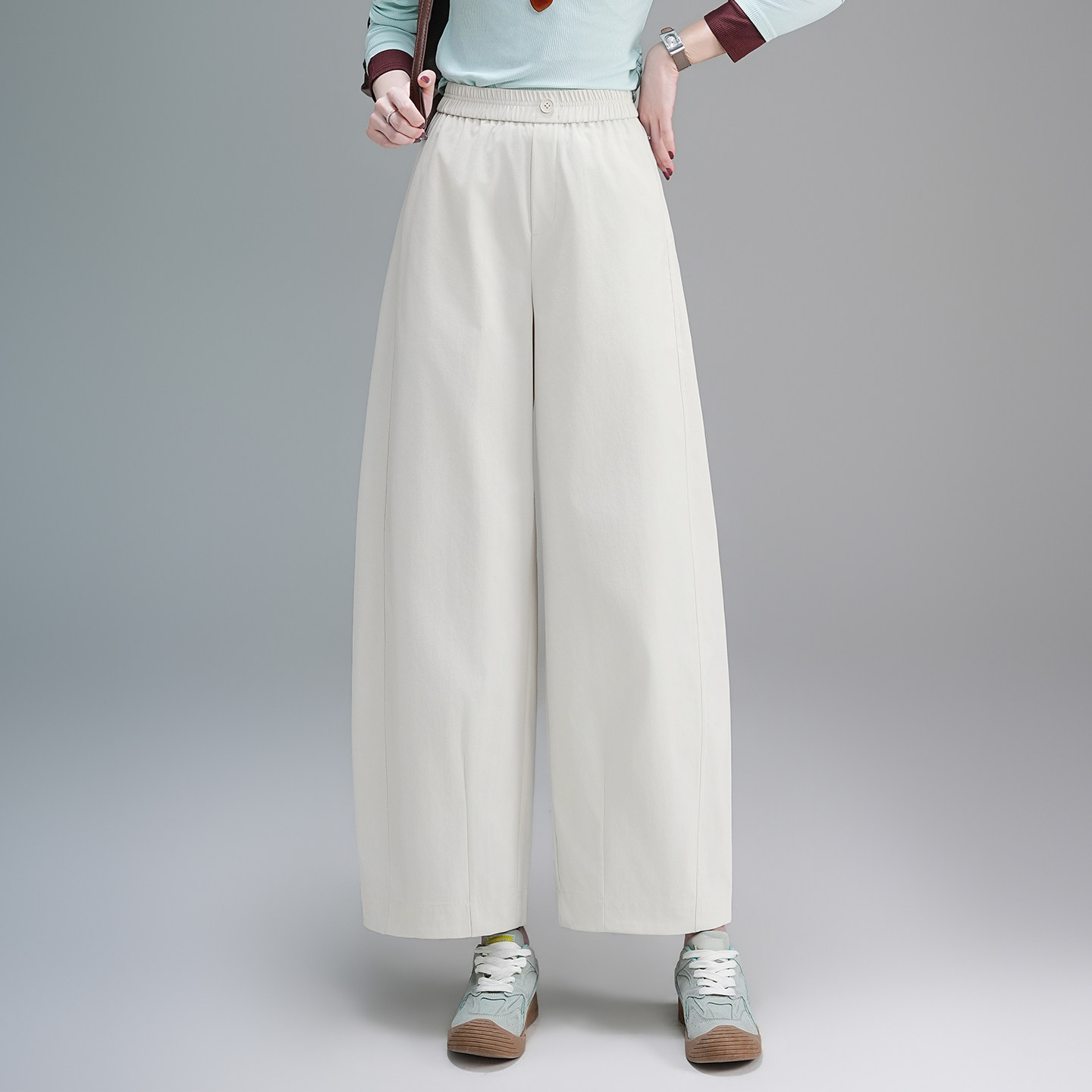 时尚松紧腰阔腿裤女春季2026新款宽松小个子休闲裤米白色灯笼裤子