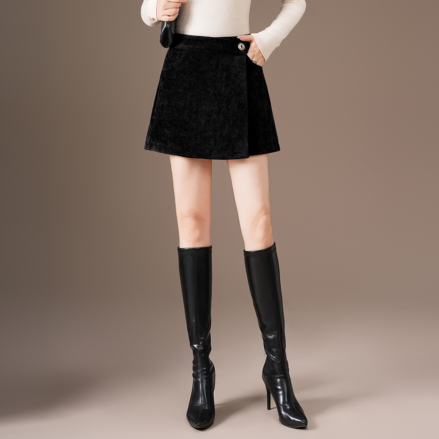 韩版短裤女2025秋冬新款洋气显瘦休闲裤高腰百搭雪尼尔阔腿短裙裤