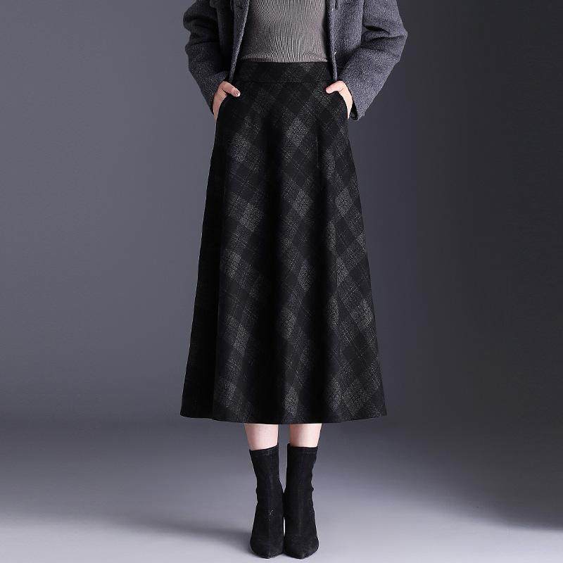 毛呢格子a字裙女秋冬2025新款高腰遮胯显瘦半身裙中长款复古伞裙