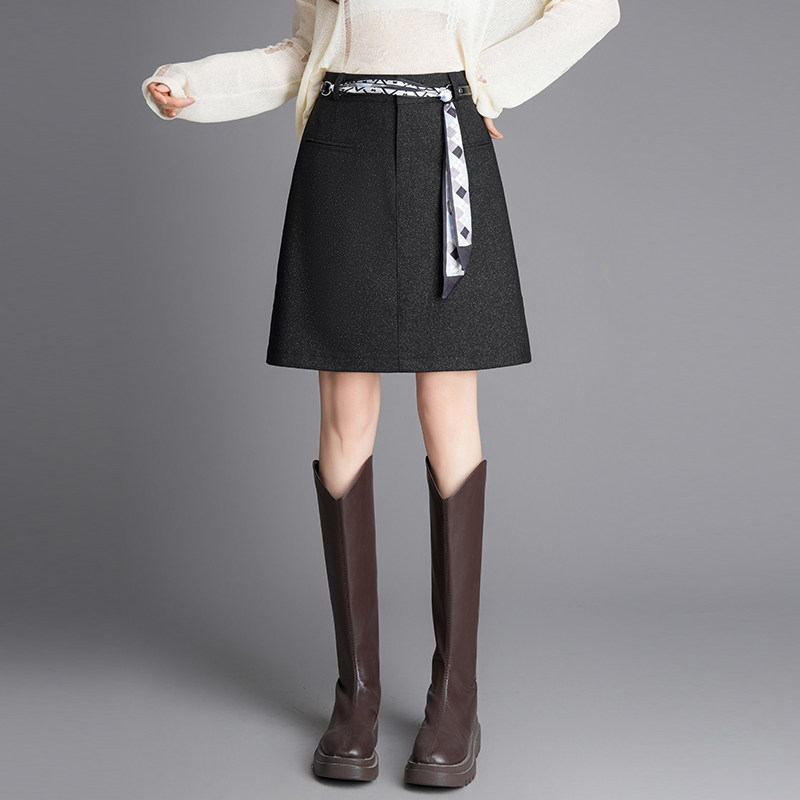 高腰显瘦亮丝A字裙半身裙女春季2026新款丝带短裙小个子百搭裙子