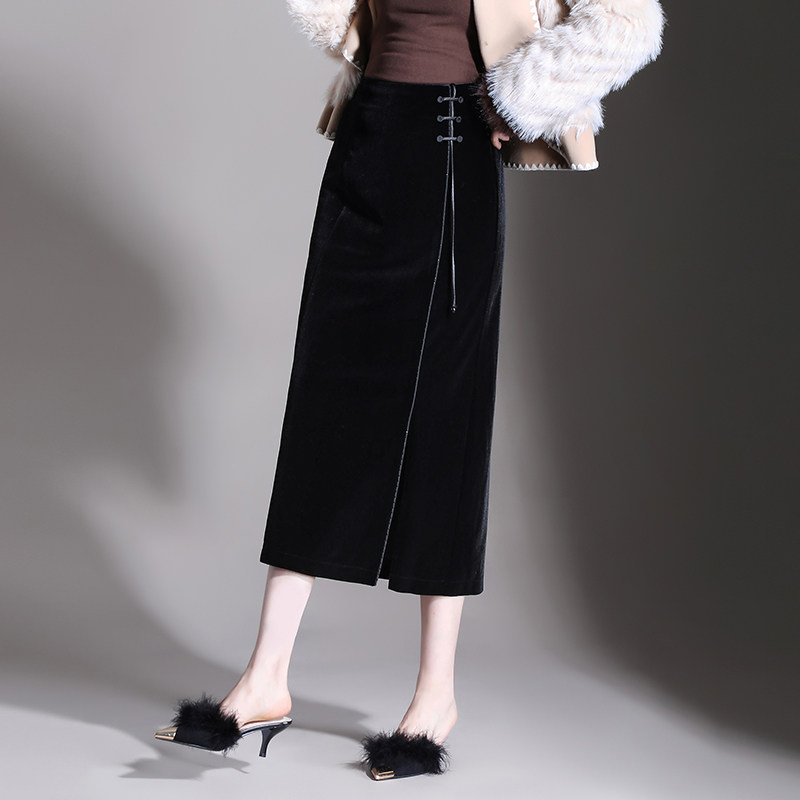 新中式金丝绒直筒裙半身裙秋冬新款高腰一步裙中长款休闲裙子