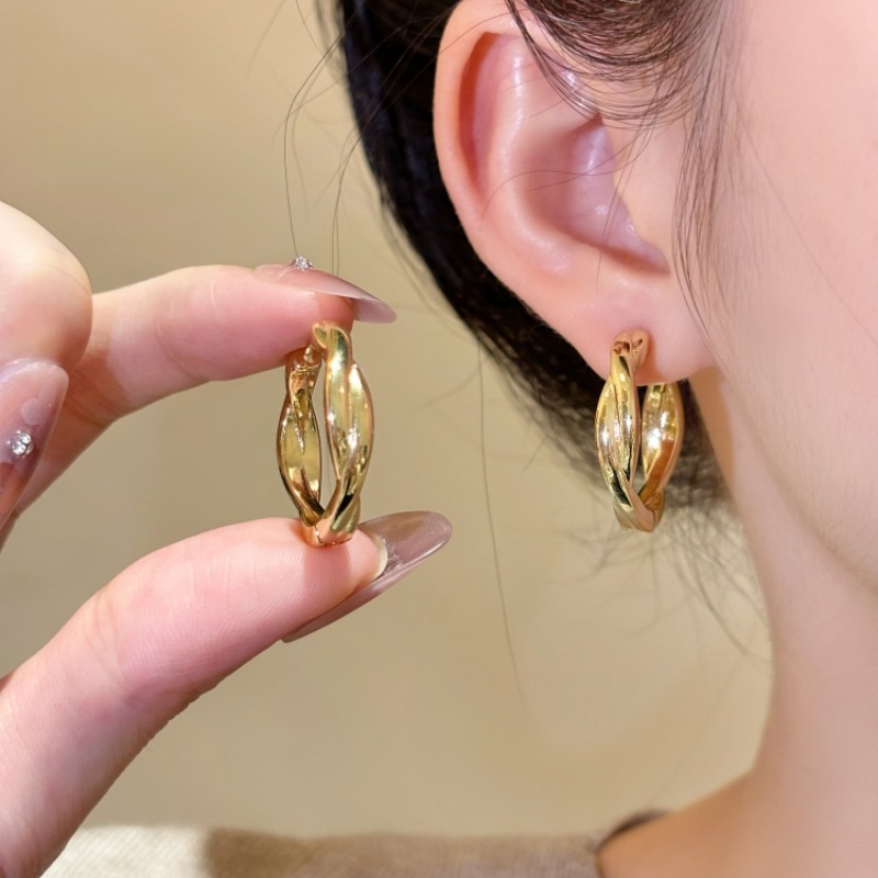 日韩麻花简约素圈耳环女爆款高级轻奢耳饰百搭气质设计金属耳圈